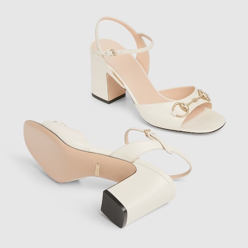 Damen-Sandalette mit Absatz und Riemen aus weißem Leder