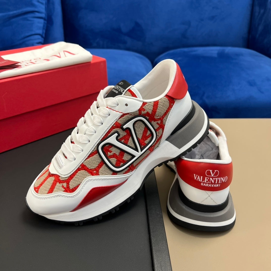 Lacerunner with red suede trim