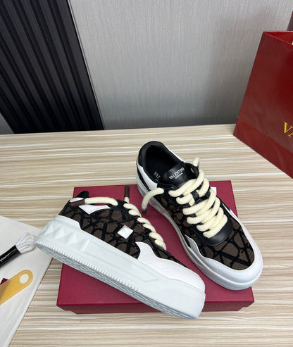 Black nappa leather One Stud XL low-top sneakers