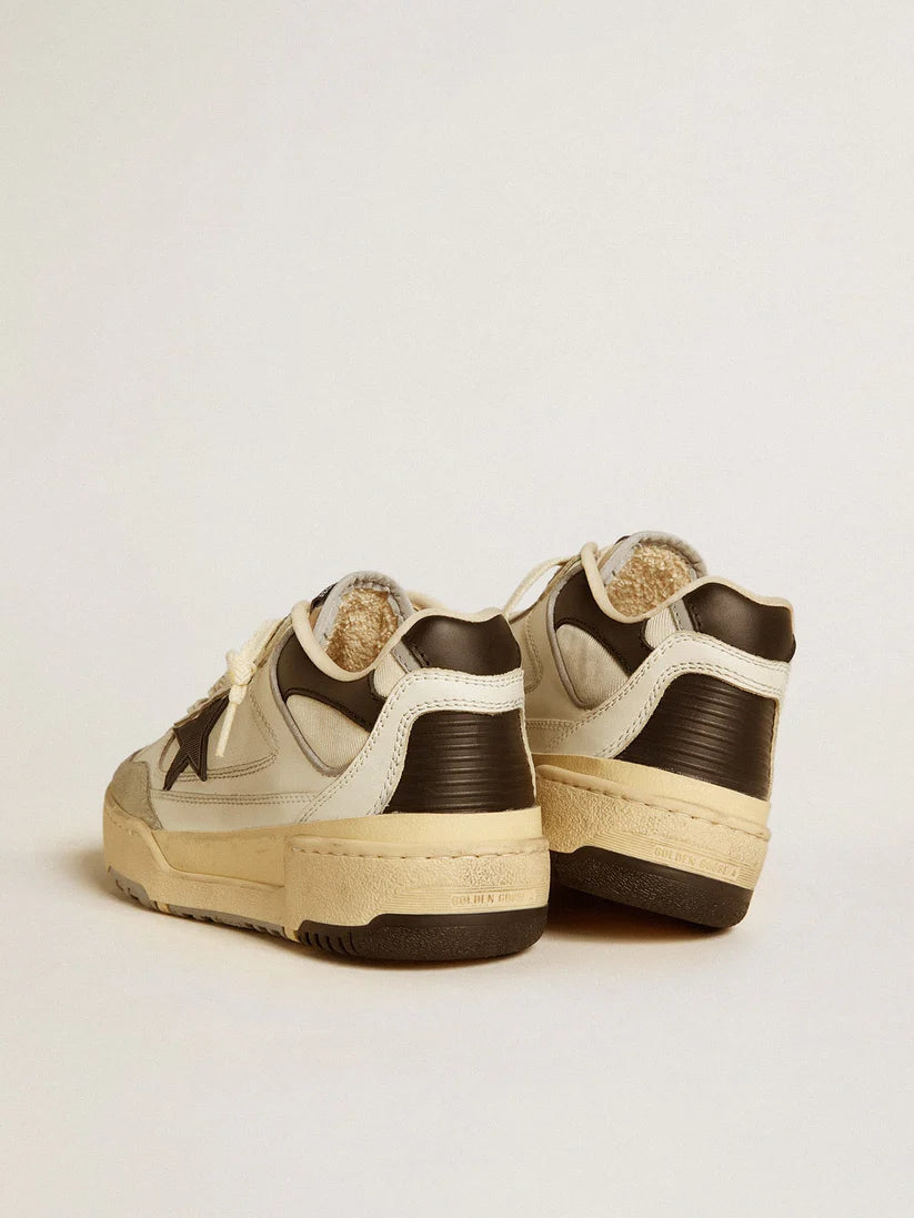 Forty2 con stella nera e talloncino in pelle nera