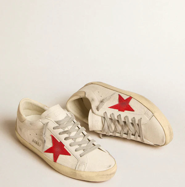 Nappa con stella rossa e talloncino in pelle crema