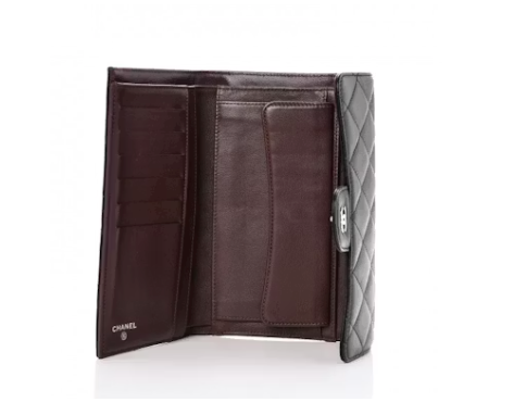 Small quilted flap wallet in lambskin CC