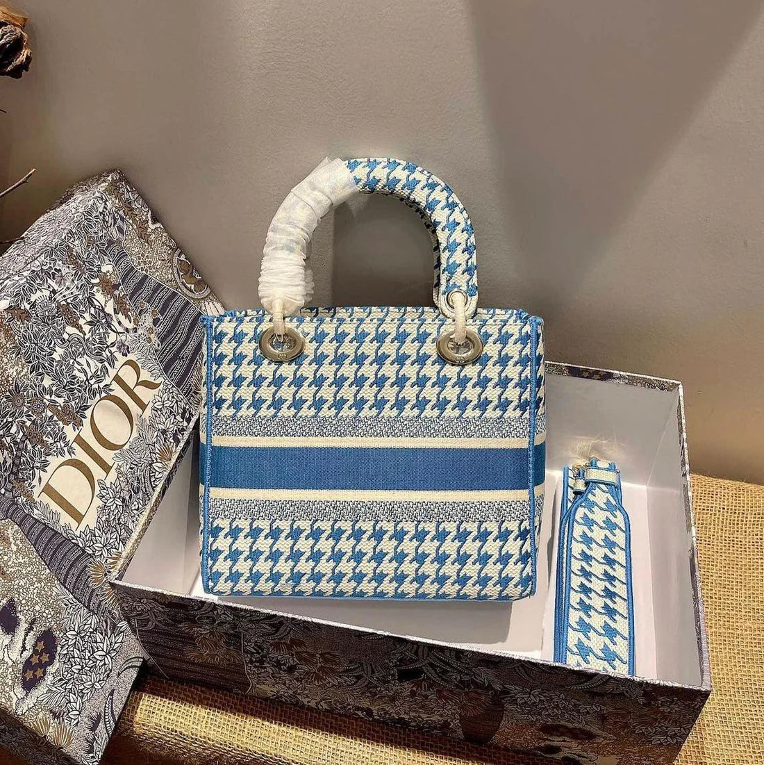 BORSA MEDIA DIOR BOOK TOTE AZZURRO