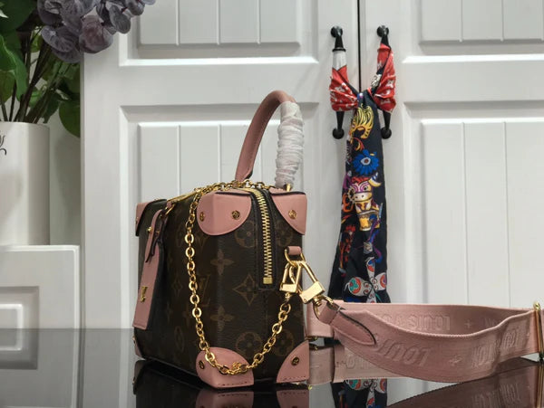 LV PETITE MALLE SOUPLE Rosa