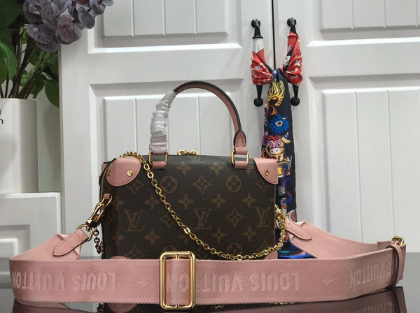 LV PETITE MALLE SOUPLE Rosa