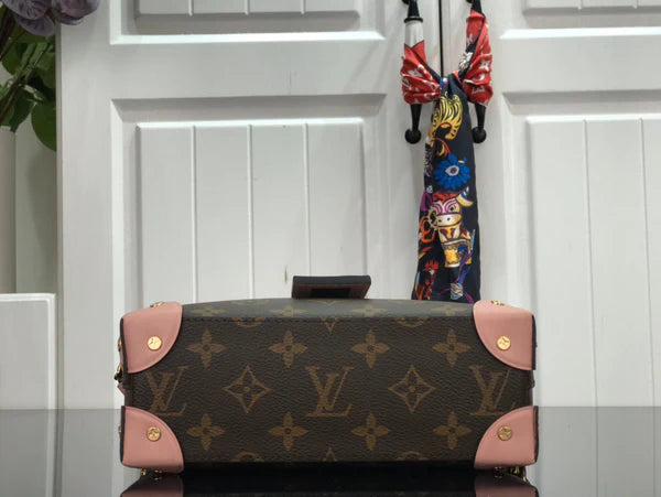 LV PETITE MALLE SOUPLE Rosa